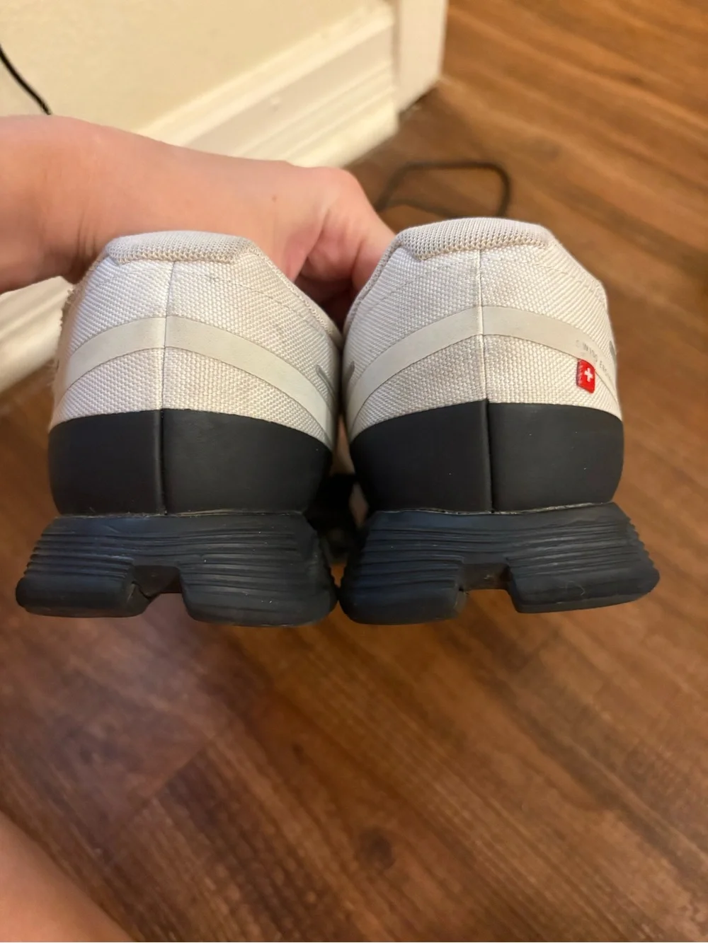 On Running Men’s Sneakers in Light Gray with Black Sole size 9